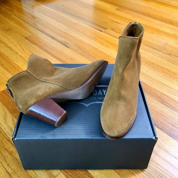 Women's Uptown High Heel Bootie (New Without Tags) - Picture 4 of 6